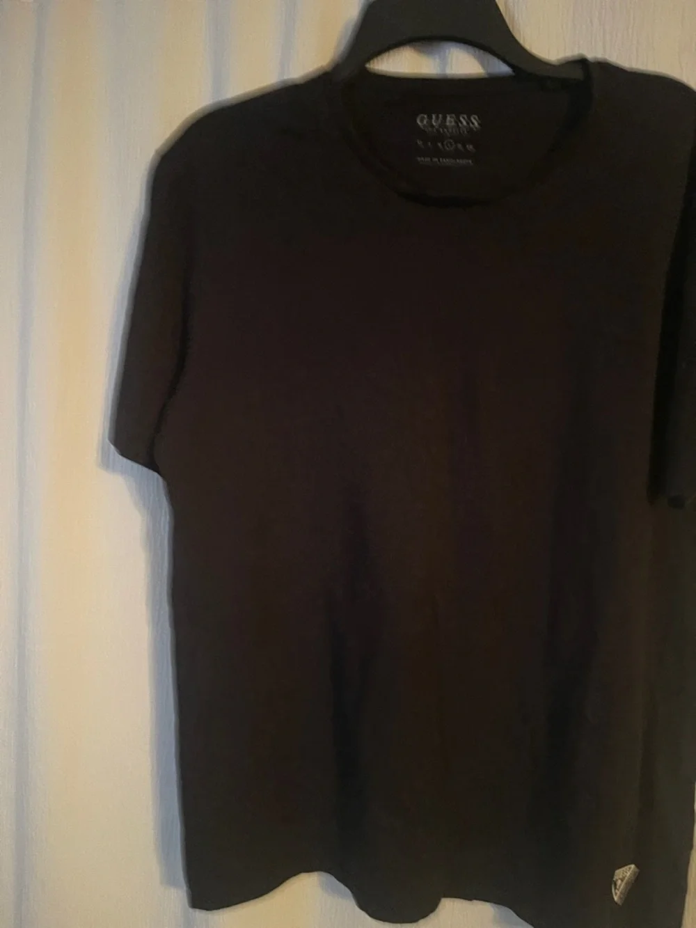 GUESS Black Short Sleeve Crew Neck Tee - Picture 4 of 9